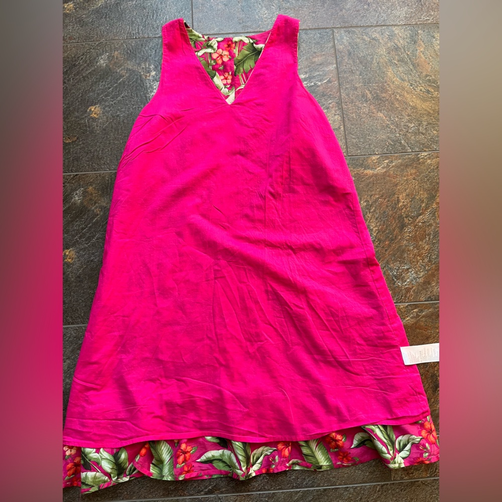 Tommy Bahama Fushia pink tropical palm leaf floral v neck shift dress. Medium - Picture 5 of 14